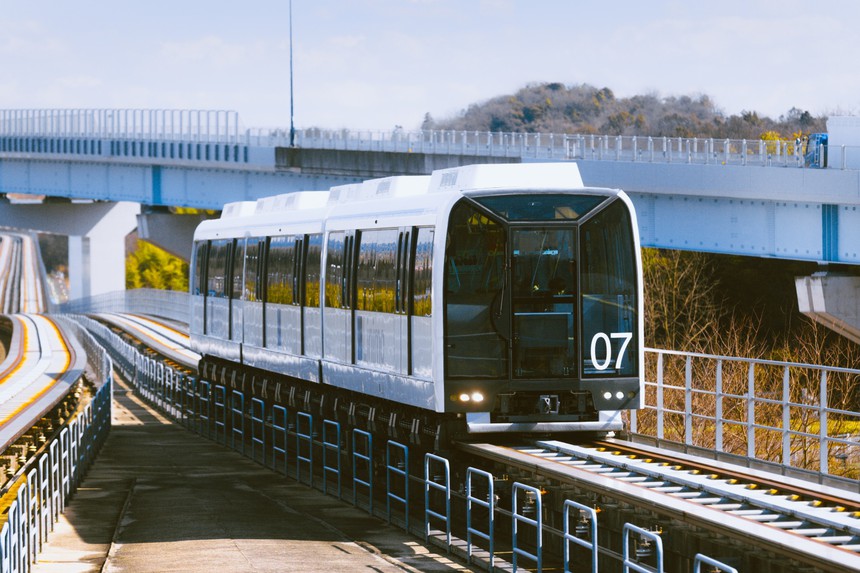 Linimo Maglev - Photo by Hans Johnson