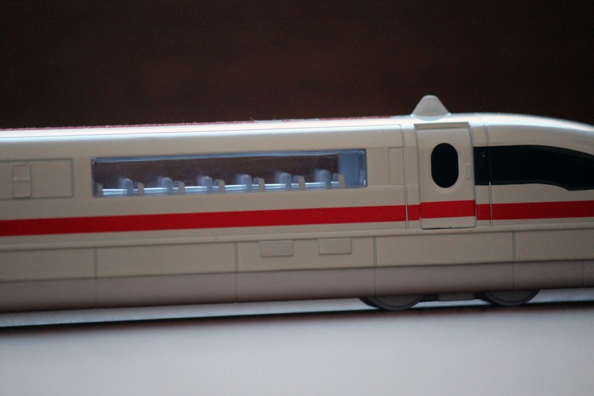 Top view of the Deutsche Bahn Transrapid 08 maglev toy train